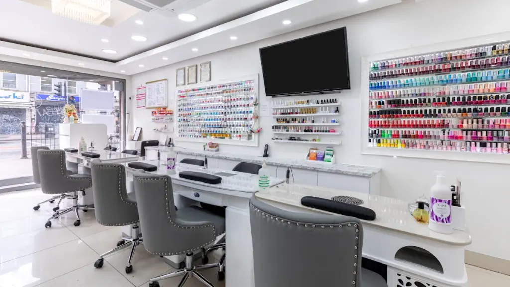 Fantasy Nails — Nail salon in London